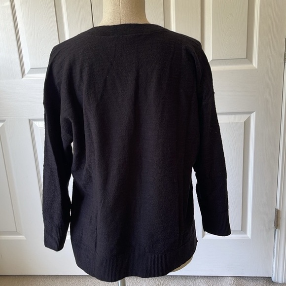 Loft V-Neck Pullover Sweater w/ Gold Buttons Size Large in Black - Picture 4 of 7